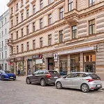 Bright 73m2 - Blaumana Street Daire Riga
