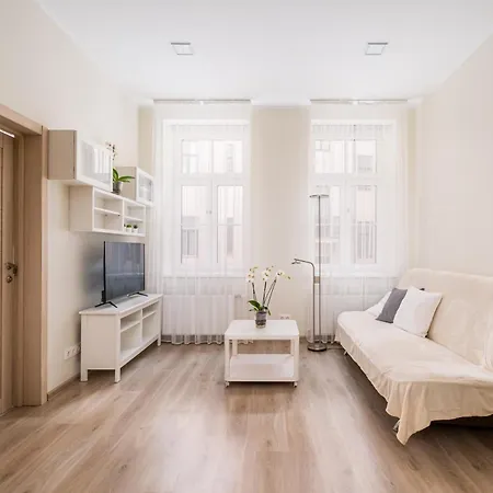 Spacious 73m2 Modern Flat In The Heart Of Apartment