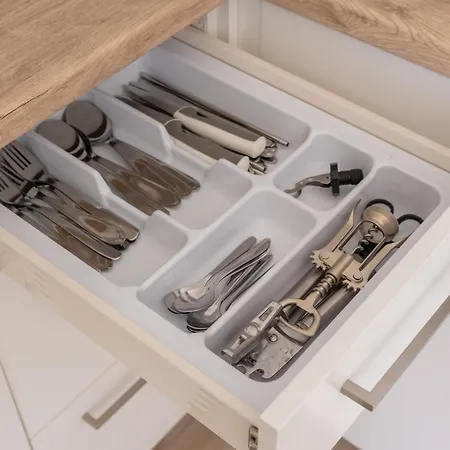 Spacious 73m2 Modern Flat In The Heart Of דירה