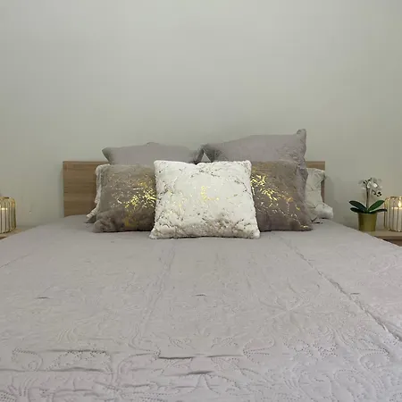 Spacious 73m2 Modern Flat In The Heart Of