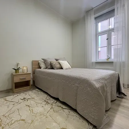 Apartment Spacious 73m2 Modern Flat In The Heart Of *