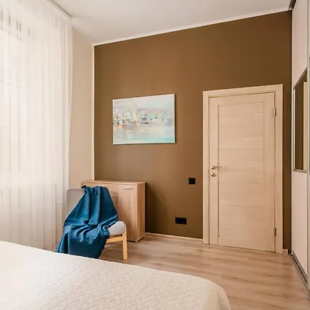 Bright 73m2 - Blaumana Street * Riga