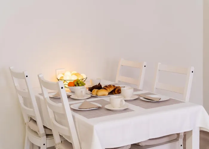 Bright 73M2 Apartment - Blaumana Street Central * Riga