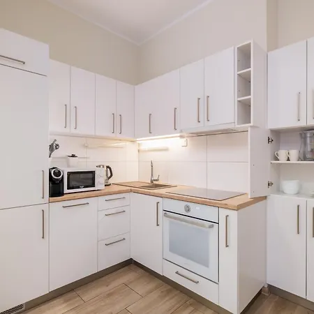 Spacious 73m2 Modern Flat In The Heart Of