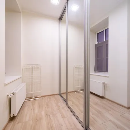 Apartment Spacious 73m2 Modern Flat In The Heart Of